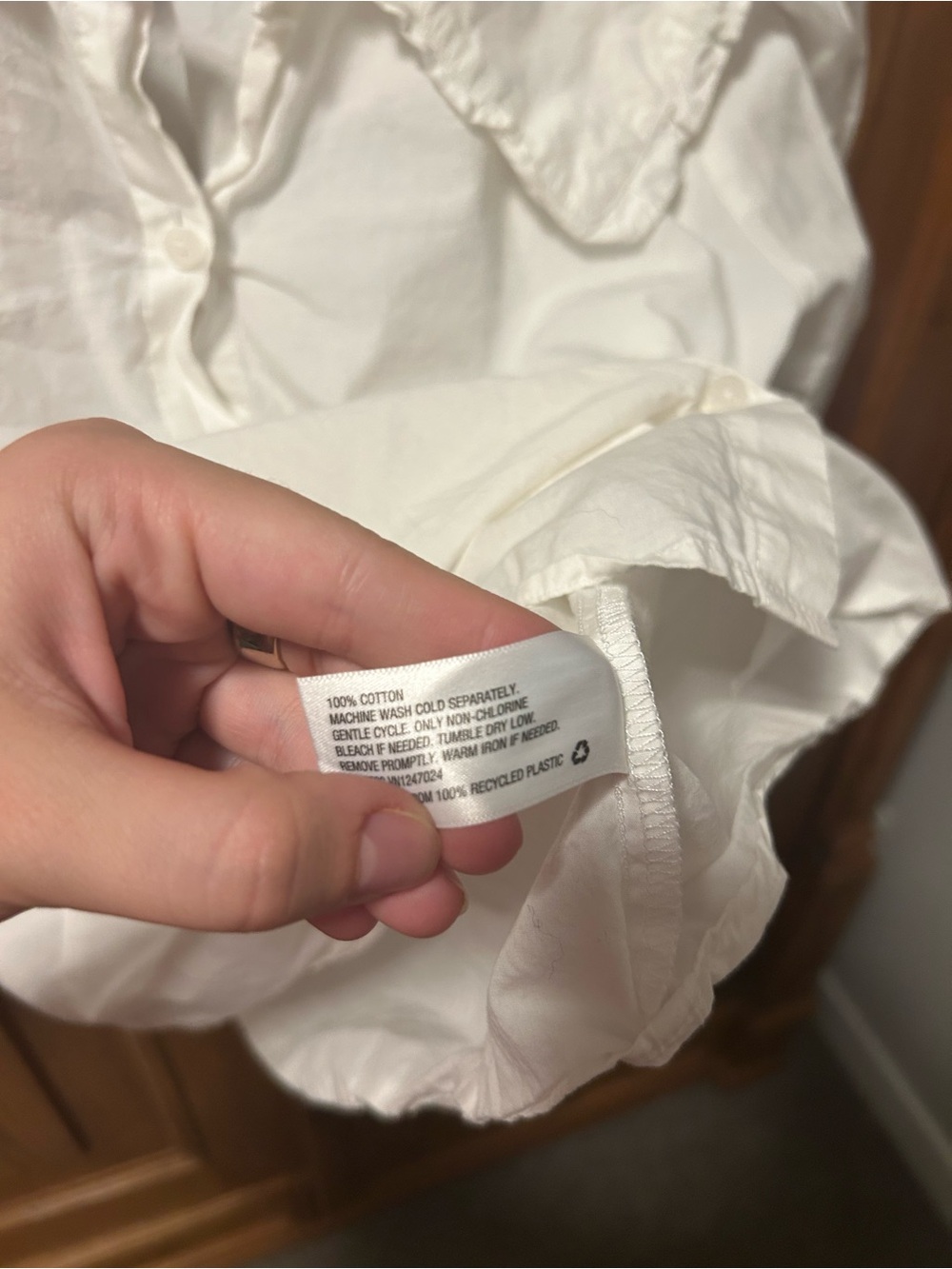 Target White Button-Down Blouse with Ruffled Collar - Picture 4 of 5